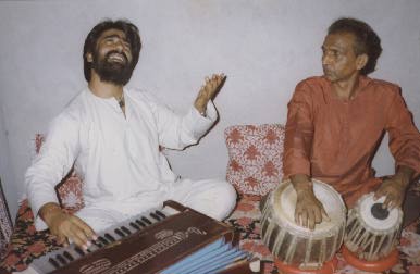 Vijay Malla at a concert